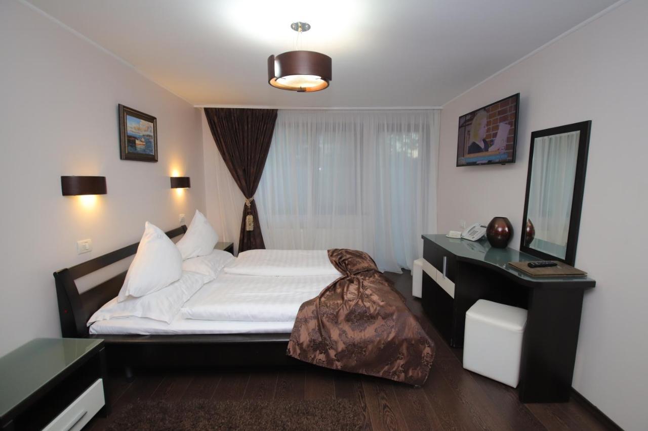 Complex Cochet Hotel Buşteni Eksteriør billede