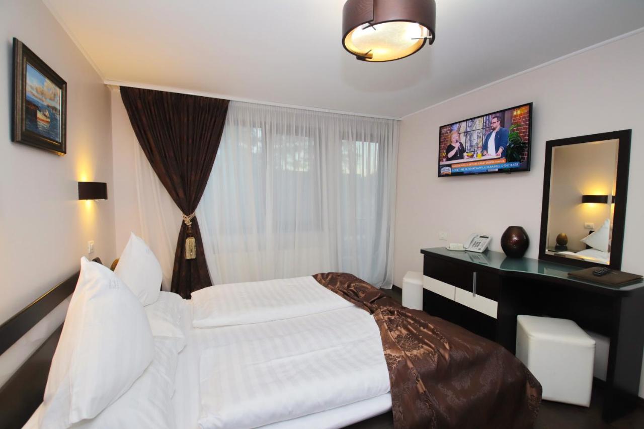 Complex Cochet Hotel Buşteni Eksteriør billede
