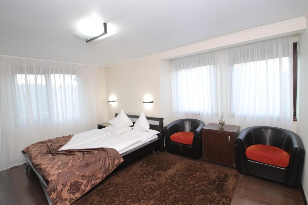 Complex Cochet Hotel Buşteni Eksteriør billede