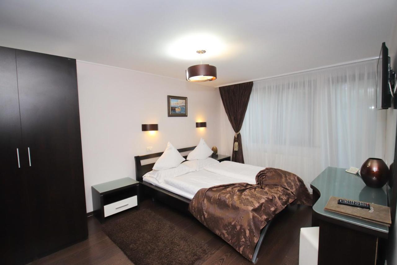 Complex Cochet Hotel Buşteni Eksteriør billede