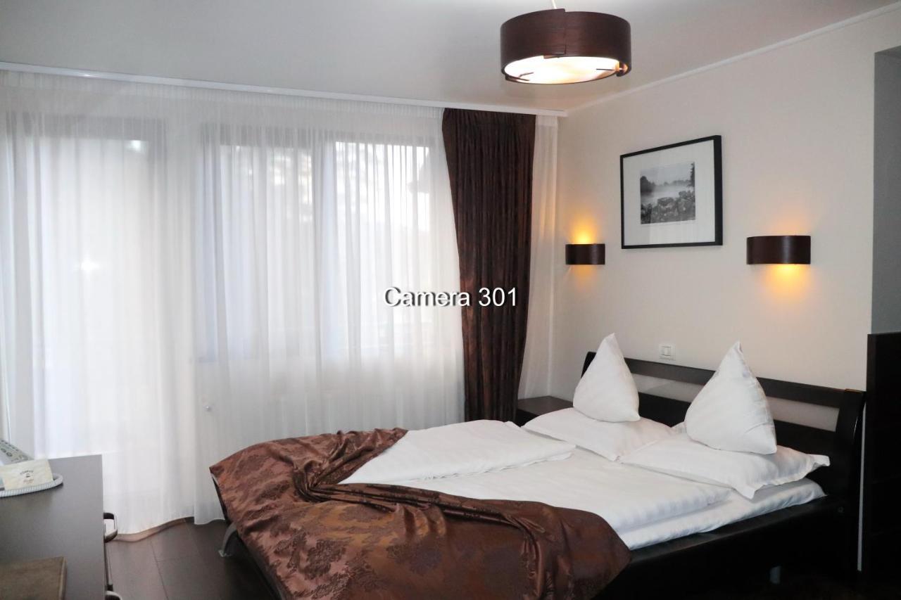 Complex Cochet Hotel Buşteni Eksteriør billede