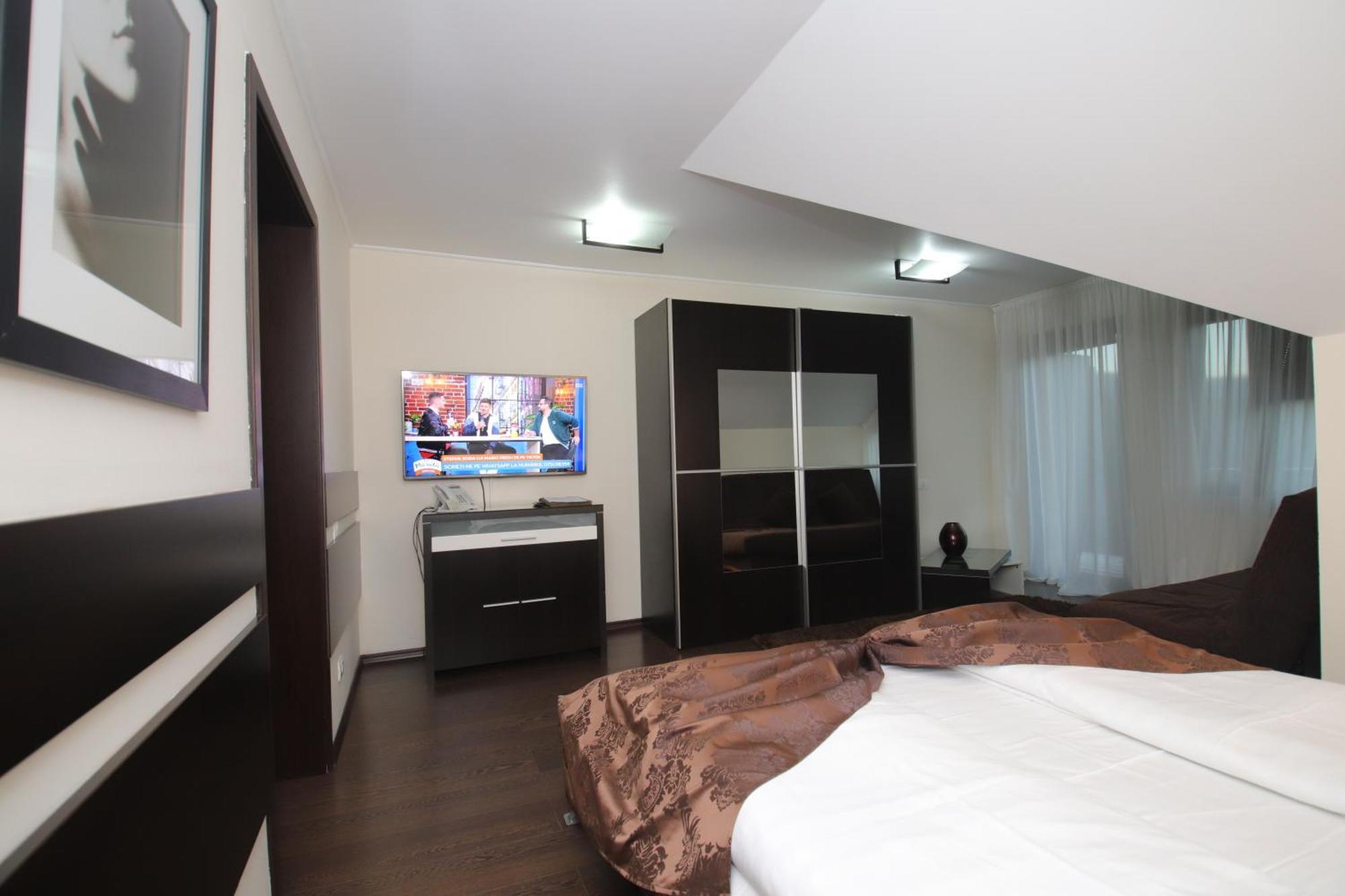 Complex Cochet Hotel Buşteni Eksteriør billede