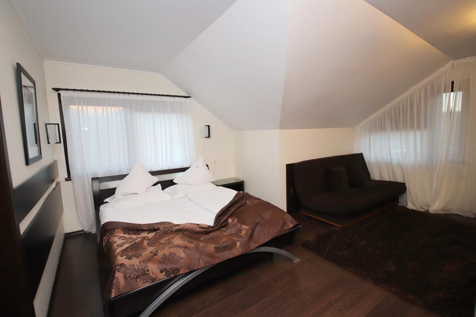 Complex Cochet Hotel Buşteni Eksteriør billede