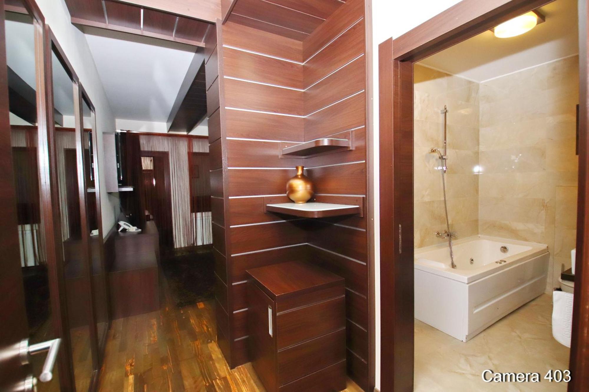 Complex Cochet Hotel Buşteni Eksteriør billede