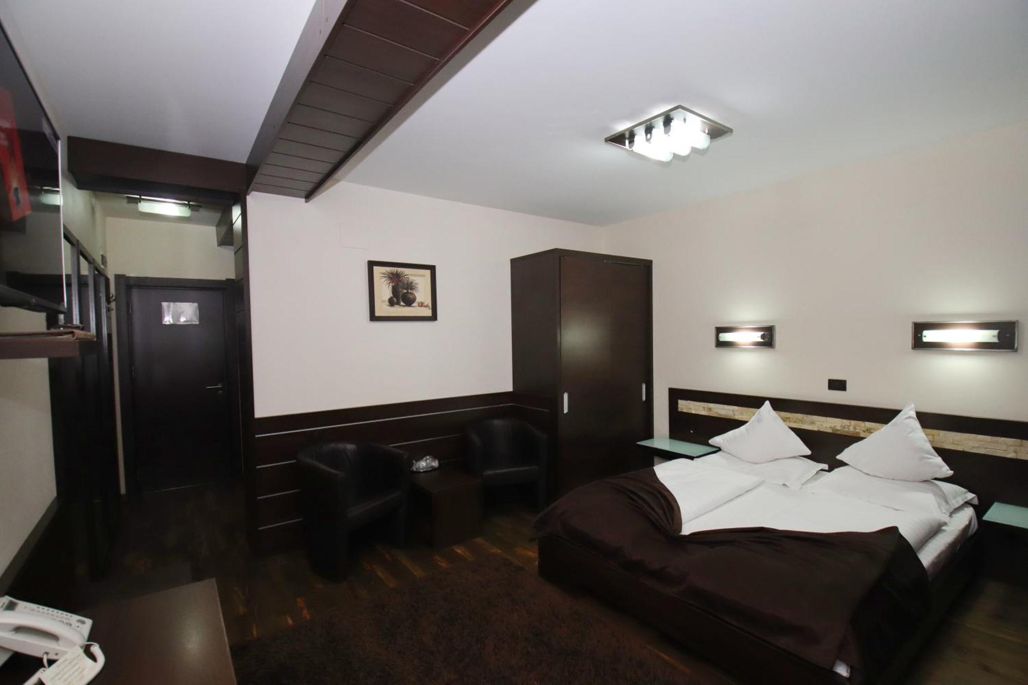 Complex Cochet Hotel Buşteni Eksteriør billede