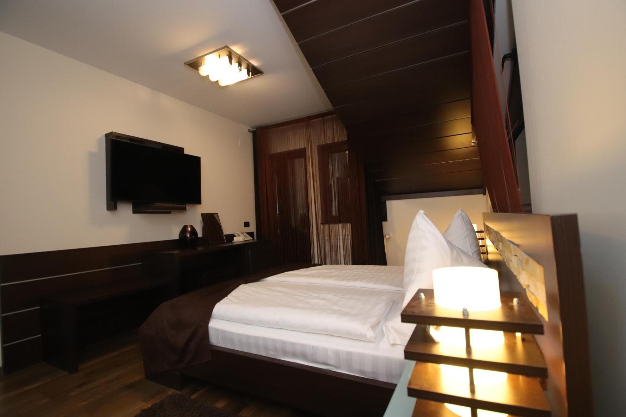 Complex Cochet Hotel Buşteni Eksteriør billede