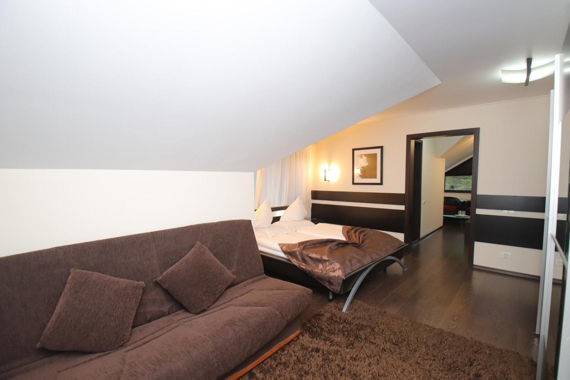 Complex Cochet Hotel Buşteni Eksteriør billede