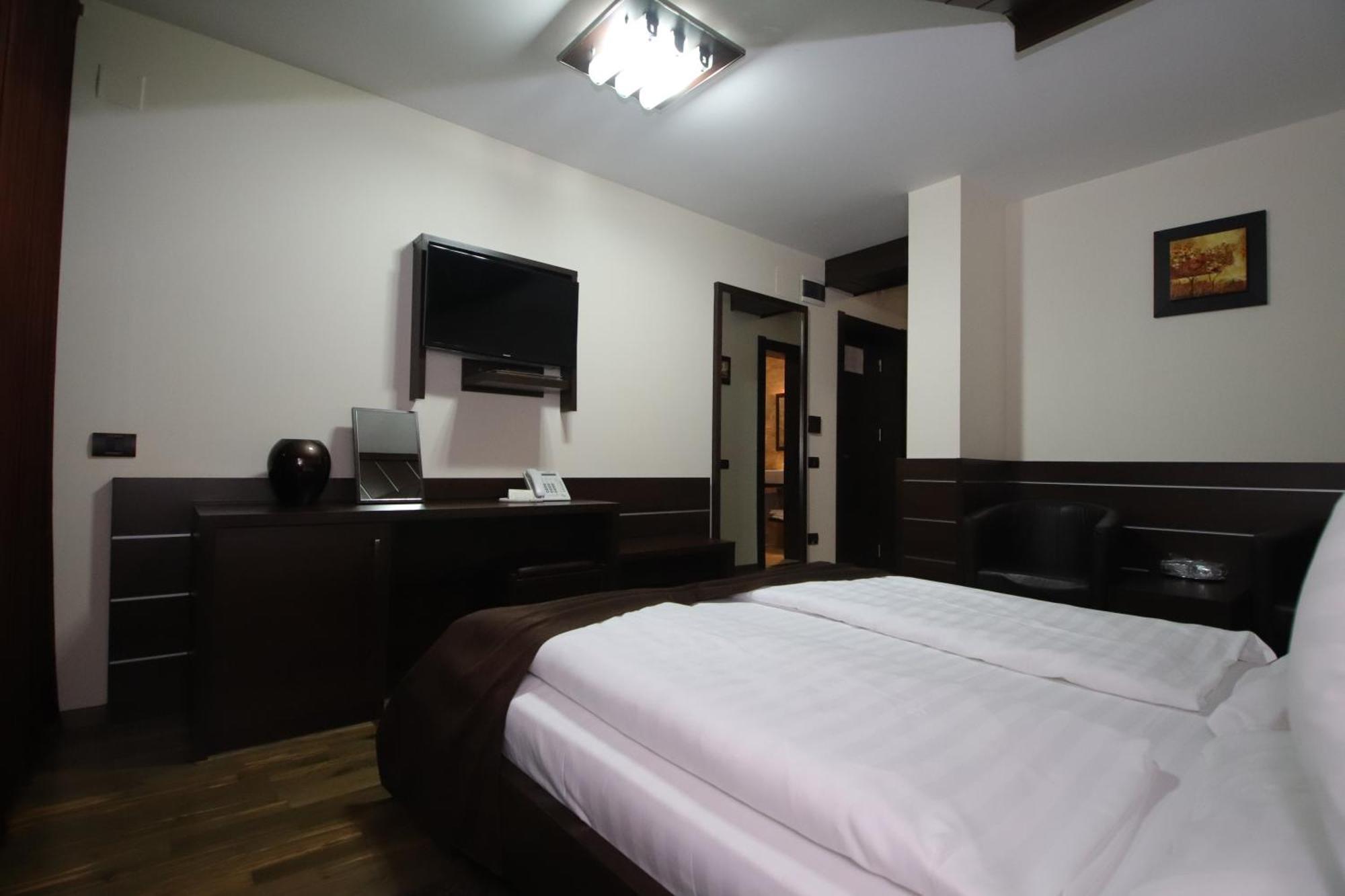 Complex Cochet Hotel Buşteni Eksteriør billede