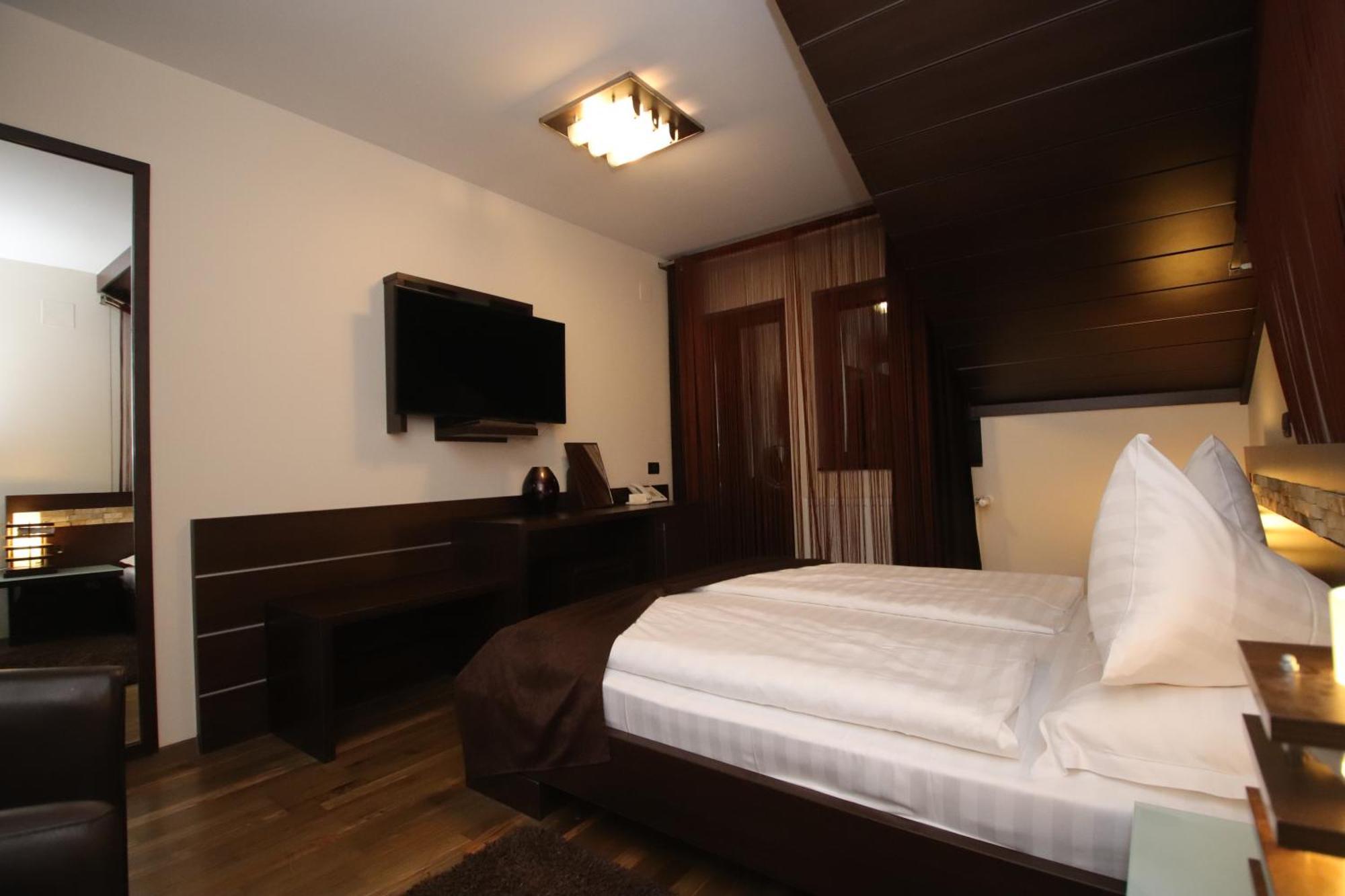 Complex Cochet Hotel Buşteni Eksteriør billede