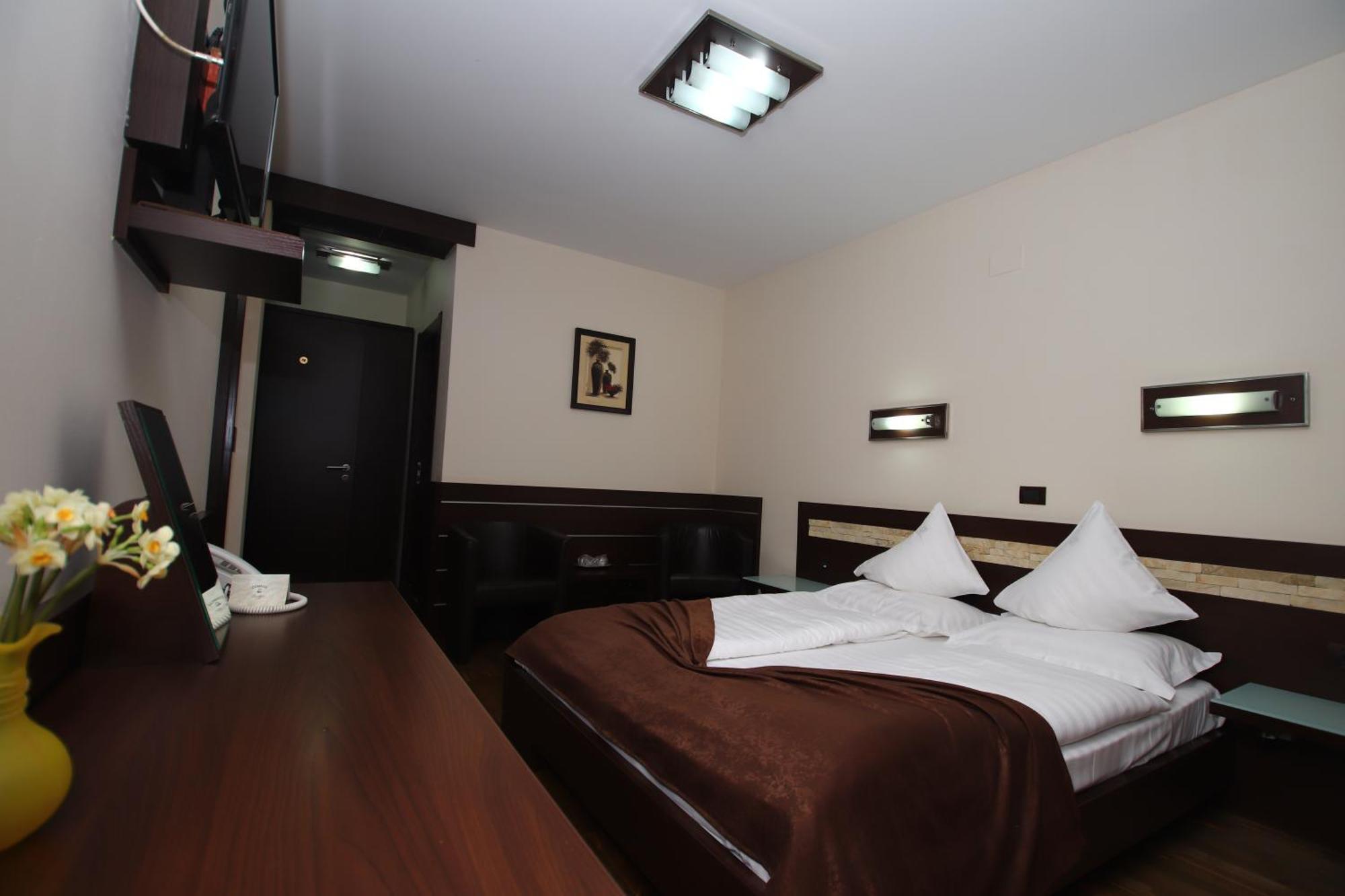 Complex Cochet Hotel Buşteni Eksteriør billede