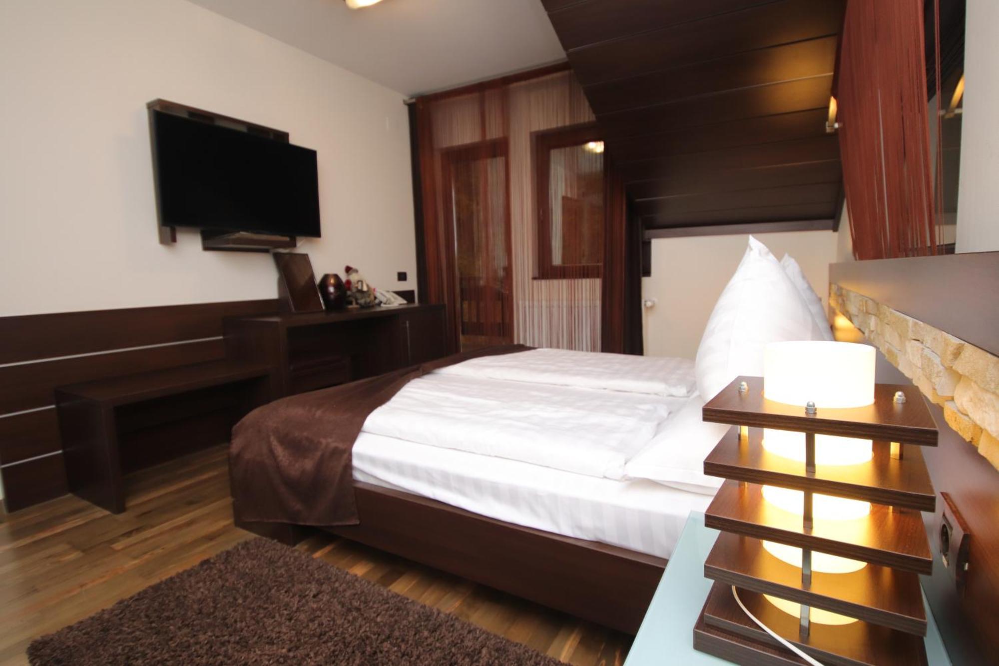 Complex Cochet Hotel Buşteni Eksteriør billede