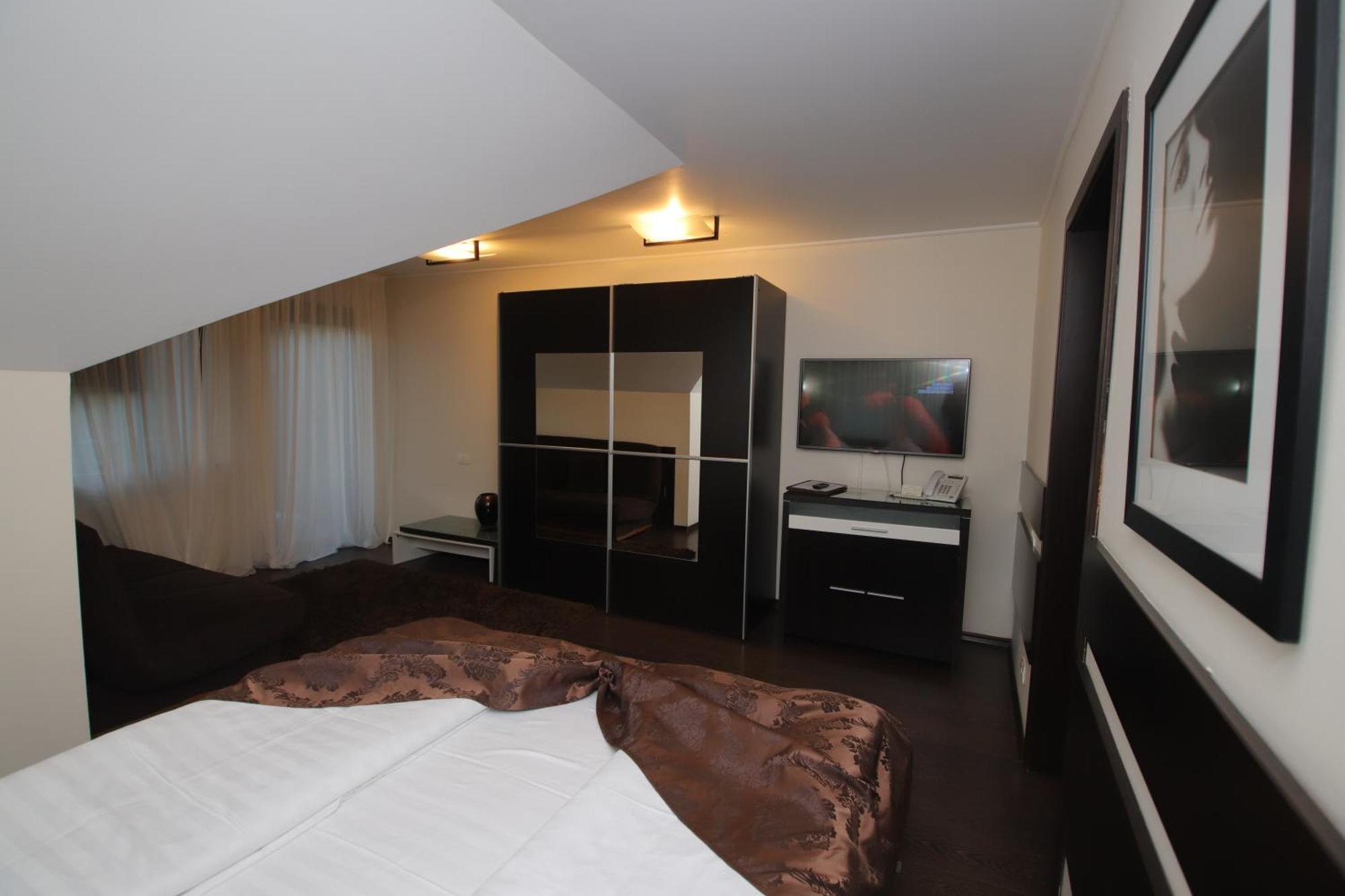Complex Cochet Hotel Buşteni Eksteriør billede