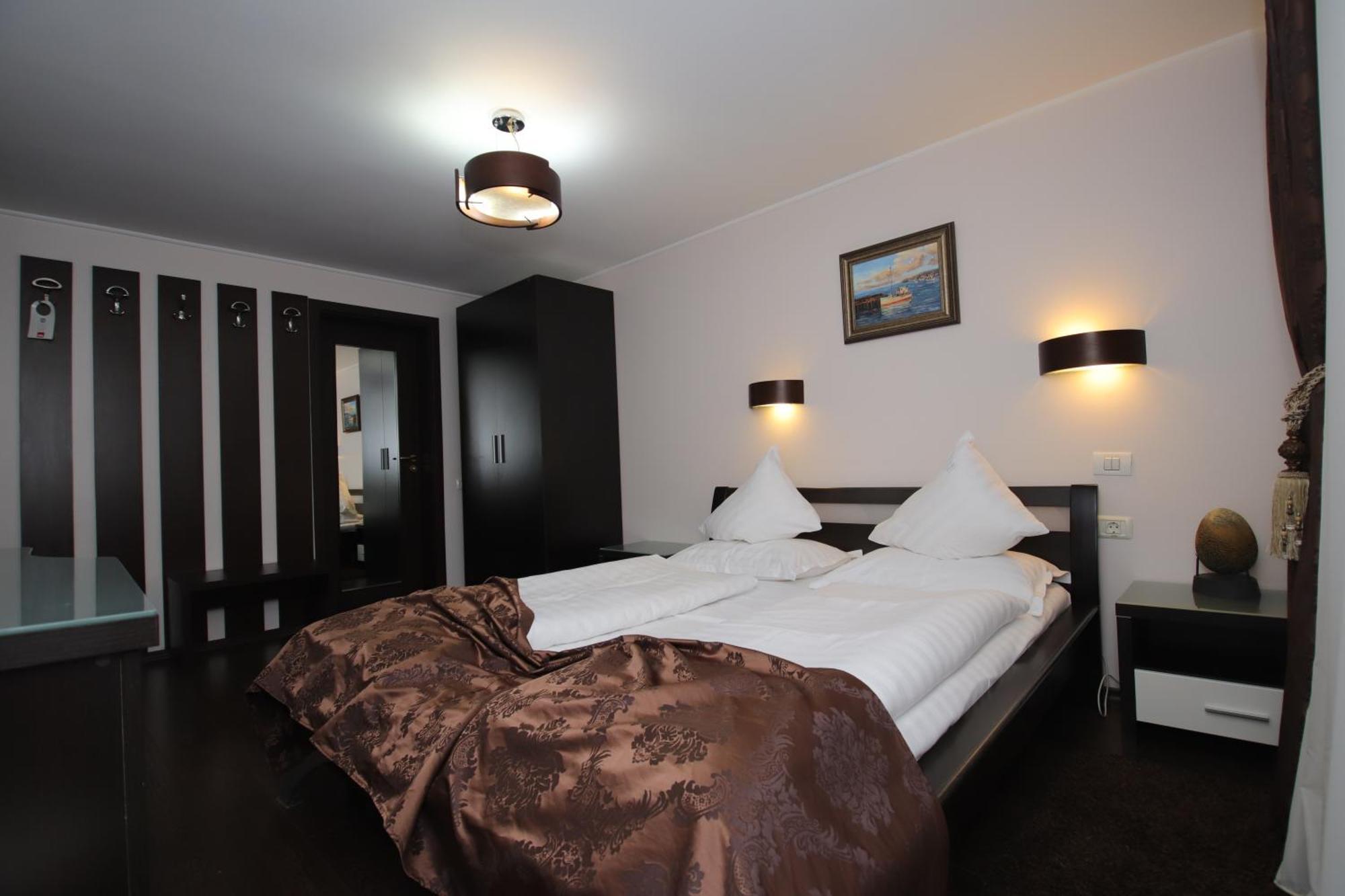 Complex Cochet Hotel Buşteni Eksteriør billede